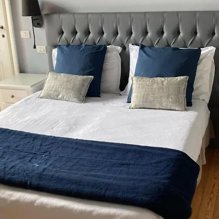 托斯卡尼尼别墅酒店 3*