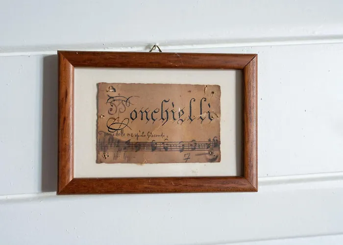 托斯卡尼尼别墅酒店 3*